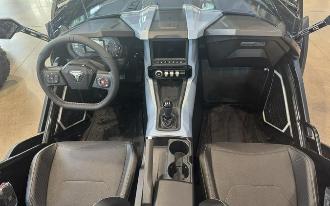 2026 Polaris Slingshot® Signature Edition Manual