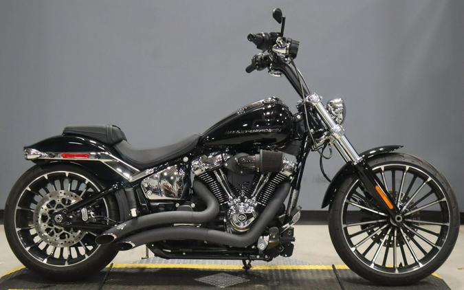 2025 Harley-Davidson® Breakout® FXBR