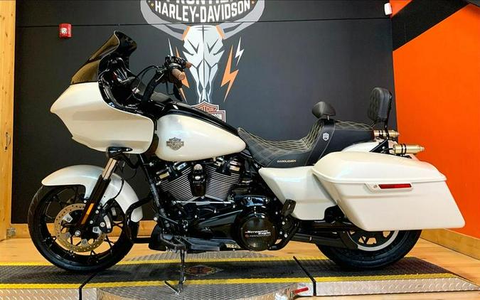 2022 Harley-Davidson® FLTRXS - Road Glide® Special