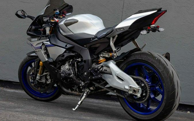 2015 Yamaha YZF R1M