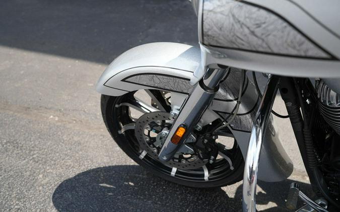 2018 Indian Motorcycle Chieftain Elite Black Hills Silver w/ Marble Accents