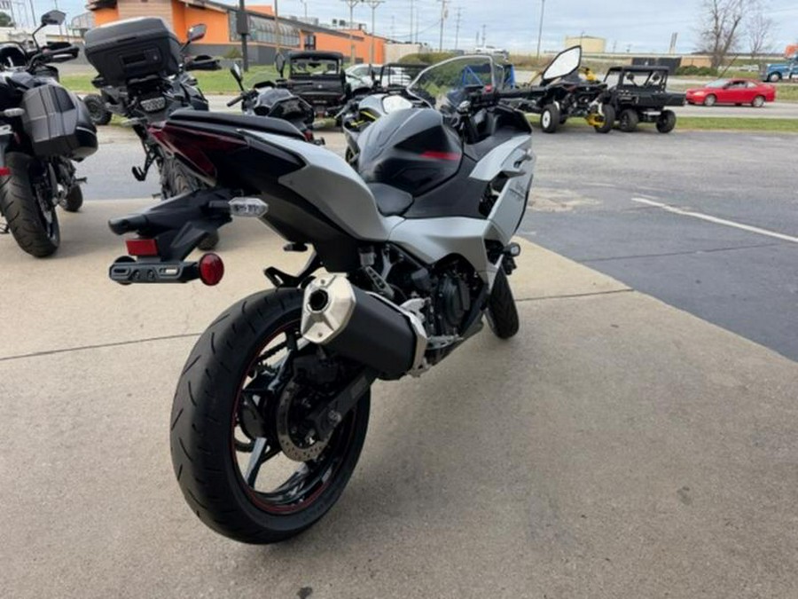 2025 Kawasaki Ninja® 500 ABS