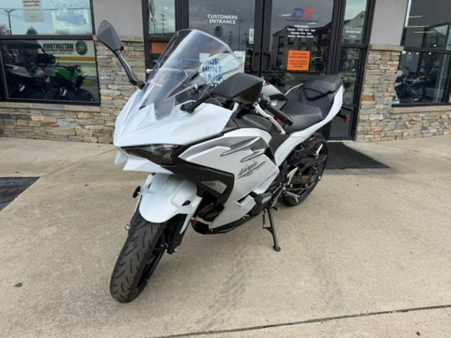 2025 Kawasaki Ninja® 500 ABS