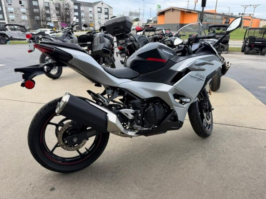2025 Kawasaki Ninja® 500 ABS