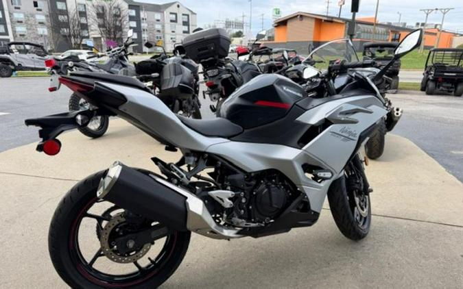 2025 Kawasaki Ninja® 500 ABS