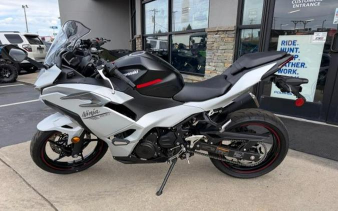 2025 Kawasaki Ninja® 500 ABS