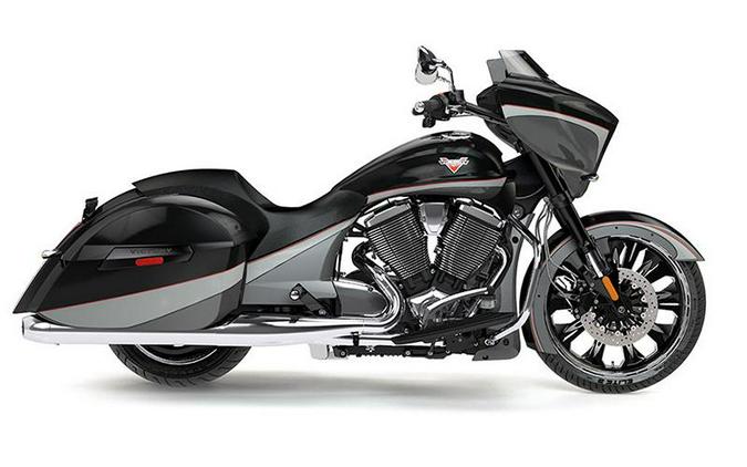 2016 Victory Motorcycles® Magnum® Black Crystal over Super Steel Gray