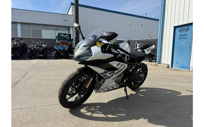 2026 CFMOTO 300SS CF300-5US