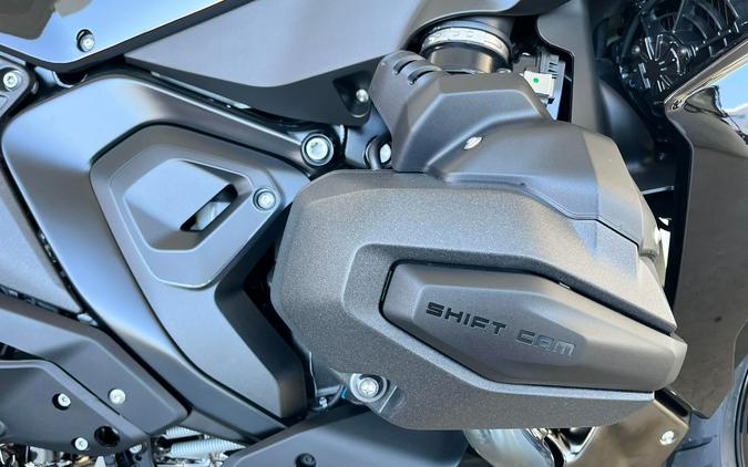 2026 BMW R1300RS