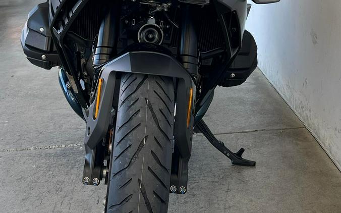 2026 BMW R1300RS