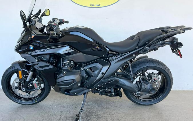 2026 BMW R1300RS