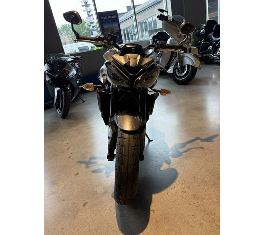 2024 Triumph Street Triple 765 R Silver Ice