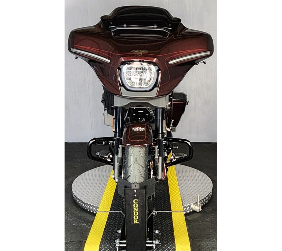 2024 Harley-Davidson CVO™ Street Glide® FLHXSE COPPERHEAD W/ PINSTRIPE