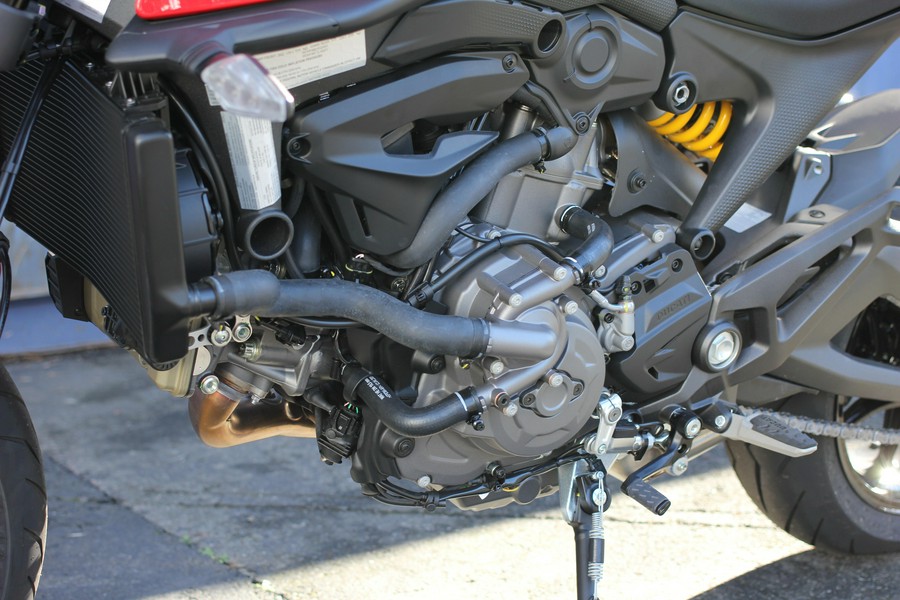 2025 Ducati Monster Plus