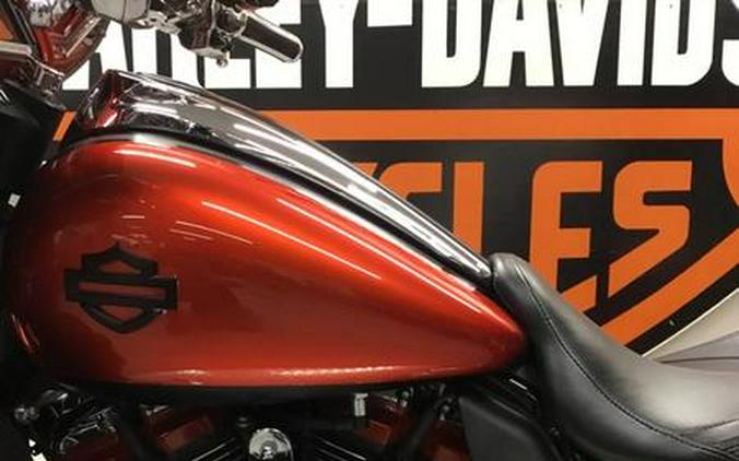 2018 Harley-Davidson® FLHXSE - CVO™ Street Glide®