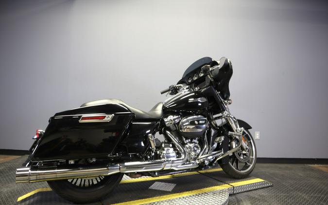 2022 Harley-Davidson Street Glide FLHX