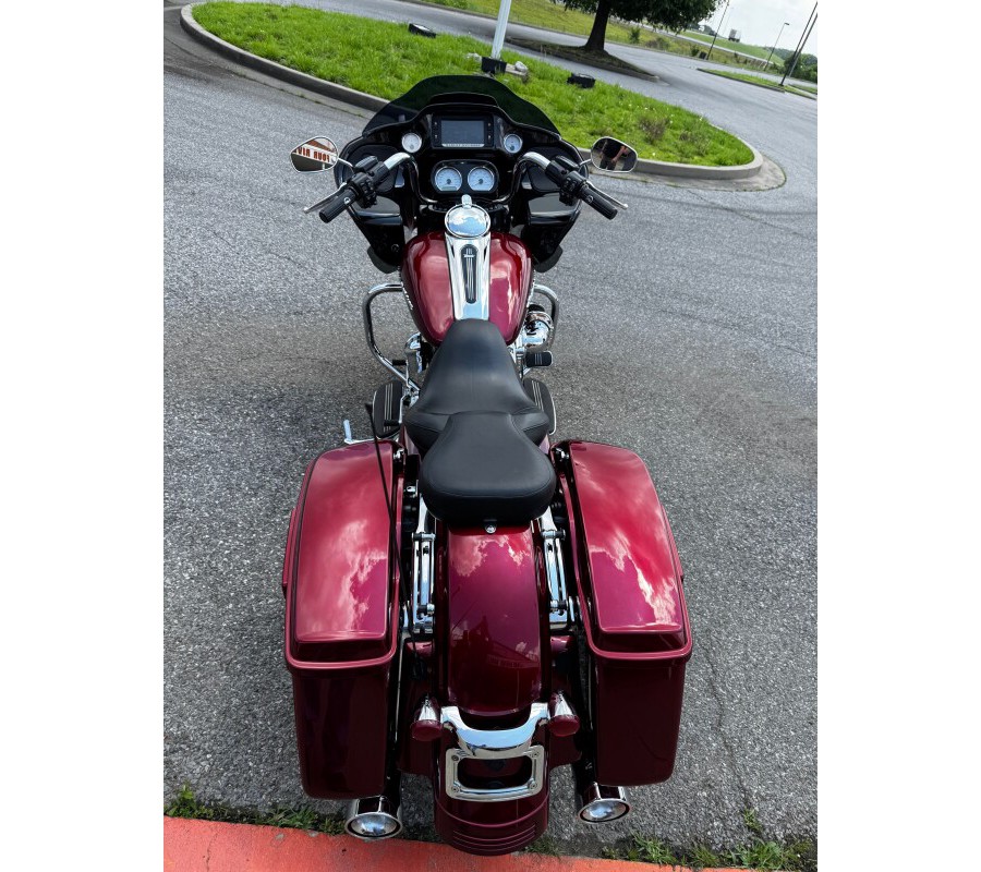 2017 Harley-Davidson Road Glide Special Velocity Red Sunglo