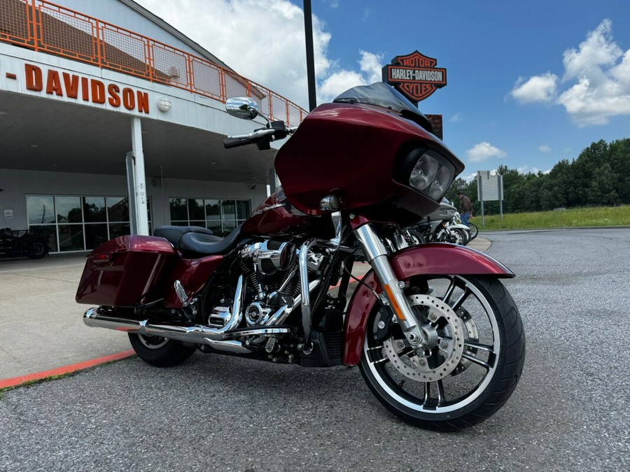 2017 Harley-Davidson Road Glide Special Velocity Red Sunglo