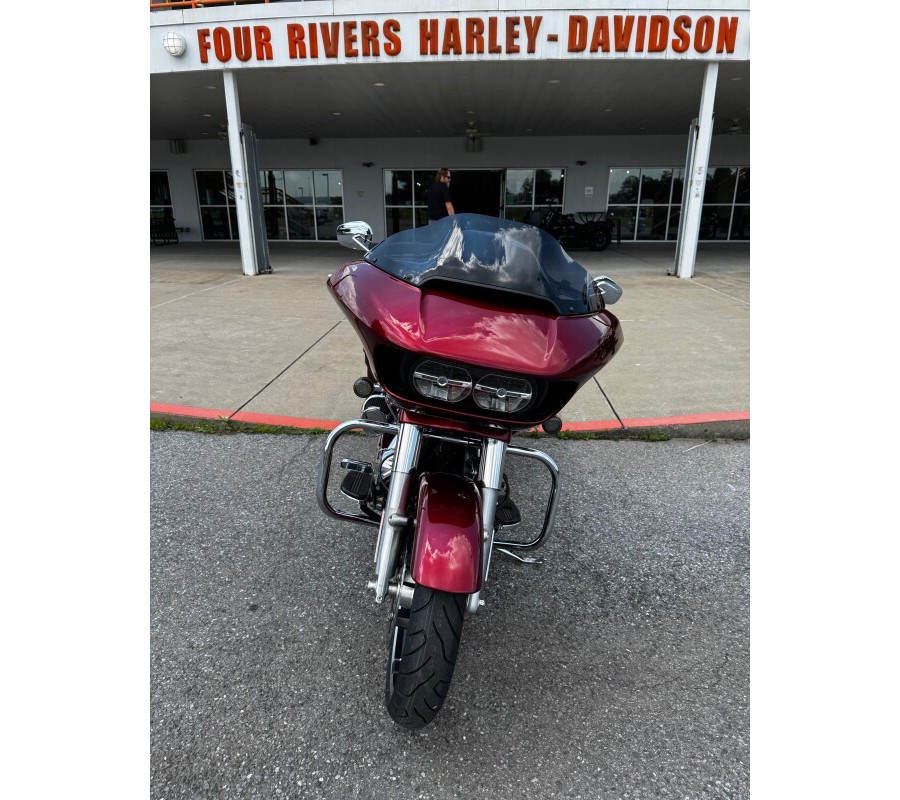 2017 Harley-Davidson Road Glide Special Velocity Red Sunglo