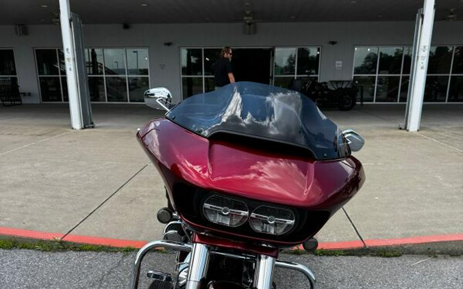 2017 Harley-Davidson Road Glide Special Velocity Red Sunglo