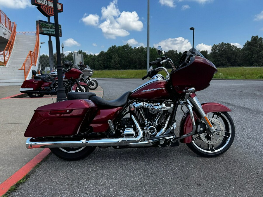 2017 Harley-Davidson Road Glide Special Velocity Red Sunglo