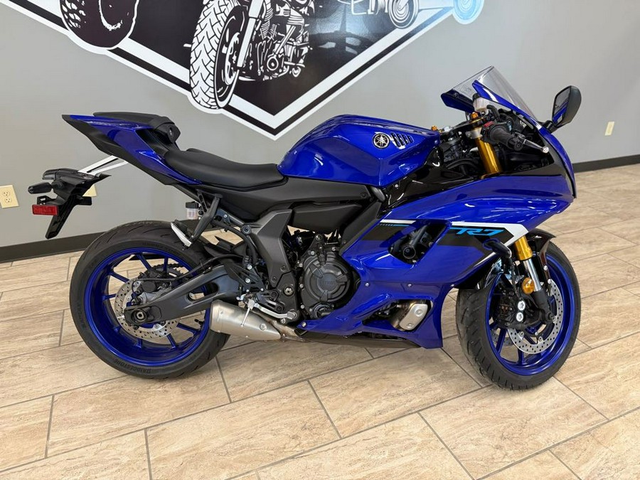 2025 Yamaha YZF-R7