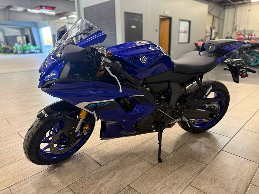 2025 Yamaha YZF-R7
