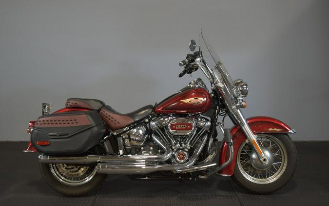 2023 Harley-Davidson Heritage Classic Heirloom Red Fade