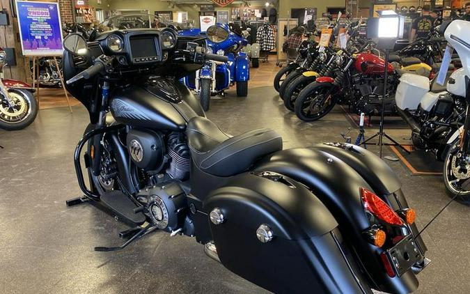 2018 Indian Motorcycle® Chieftain® Dark Horse® ABS Thunder Black Smoke