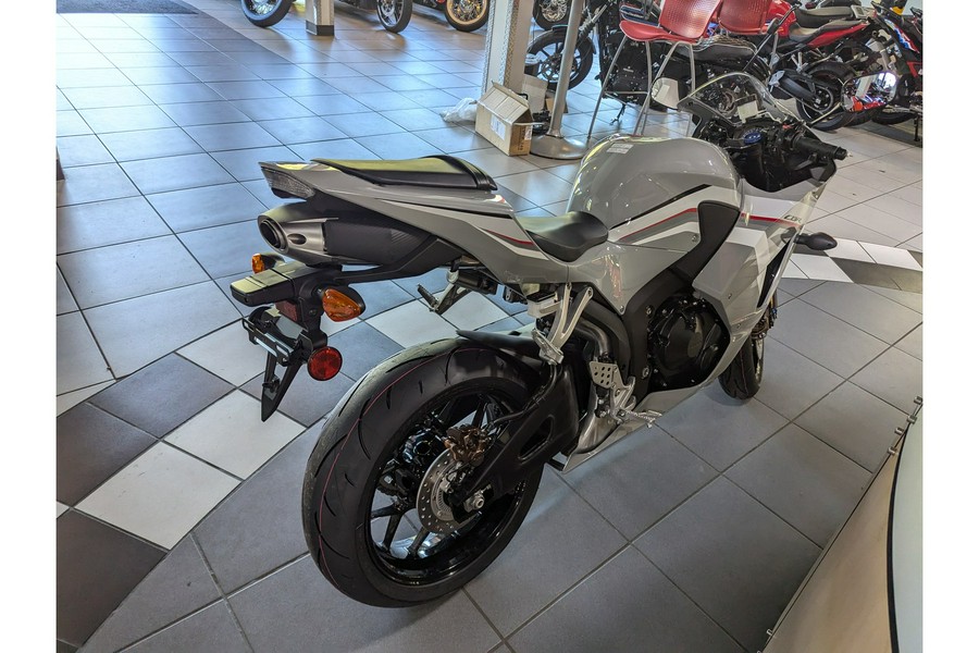 2025 CBR600RR ABS - Honda