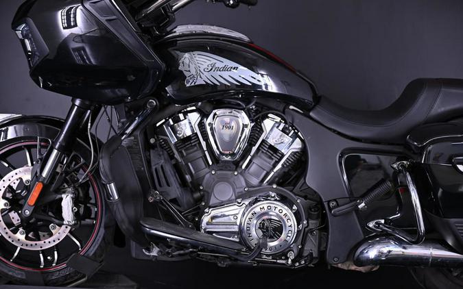 2021 Indian Motorcycle® Challenger® Limited Thunder Black Pearl