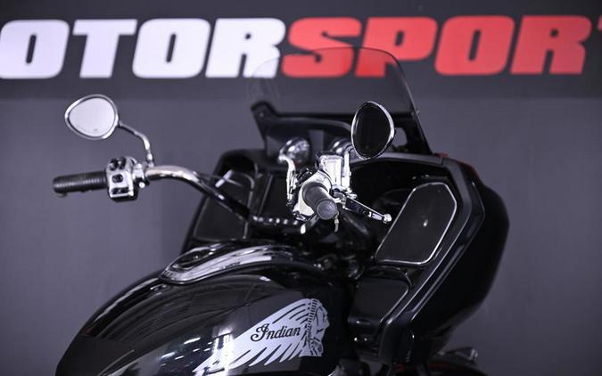 2021 Indian Motorcycle® Challenger® Limited Thunder Black Pearl