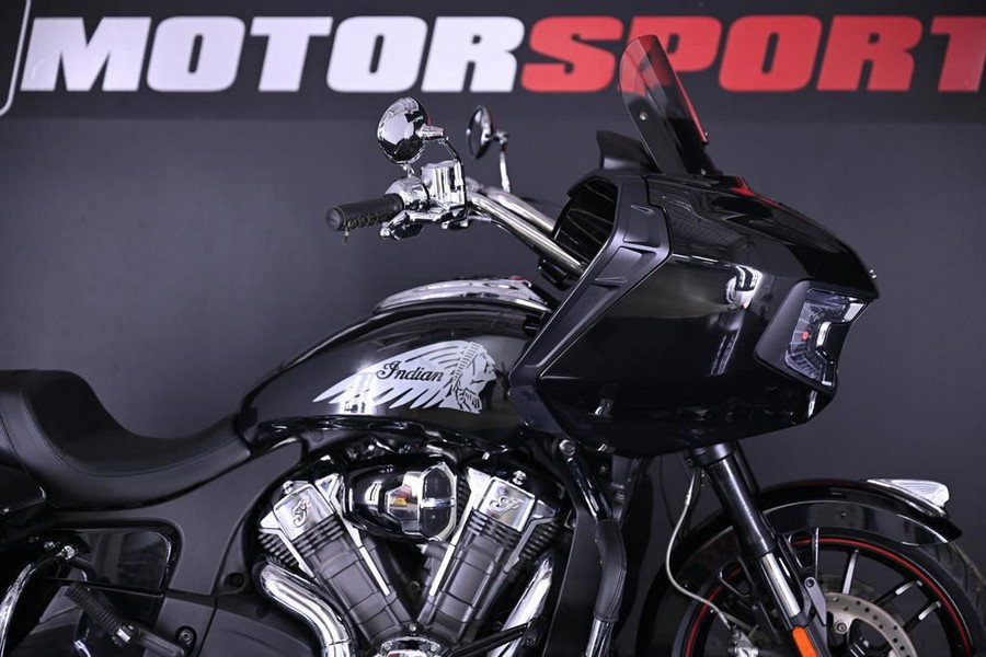 2021 Indian Motorcycle® Challenger® Limited Thunder Black Pearl
