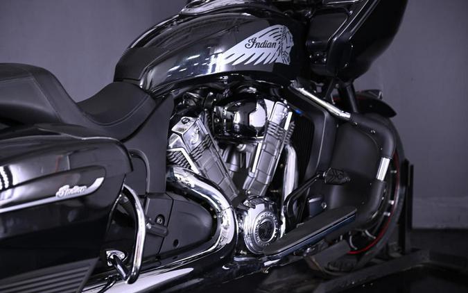 2021 Indian Motorcycle® Challenger® Limited Thunder Black Pearl