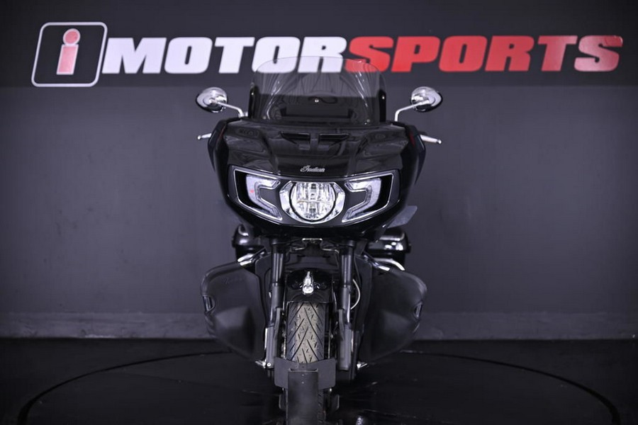 2021 Indian Motorcycle® Challenger® Limited Thunder Black Pearl