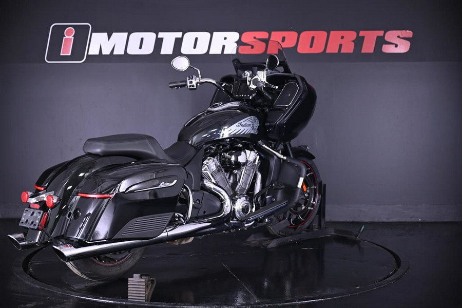 2021 Indian Motorcycle® Challenger® Limited Thunder Black Pearl
