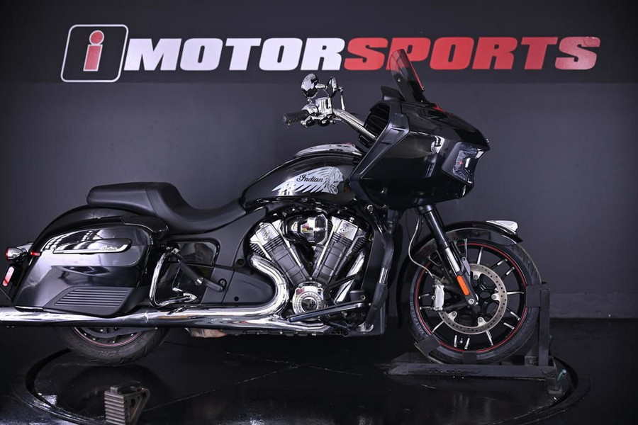 2021 Indian Motorcycle® Challenger® Limited Thunder Black Pearl
