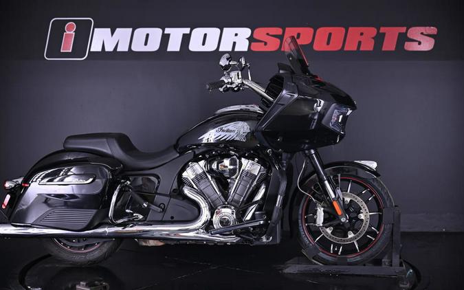 2021 Indian Motorcycle® Challenger® Limited Thunder Black Pearl