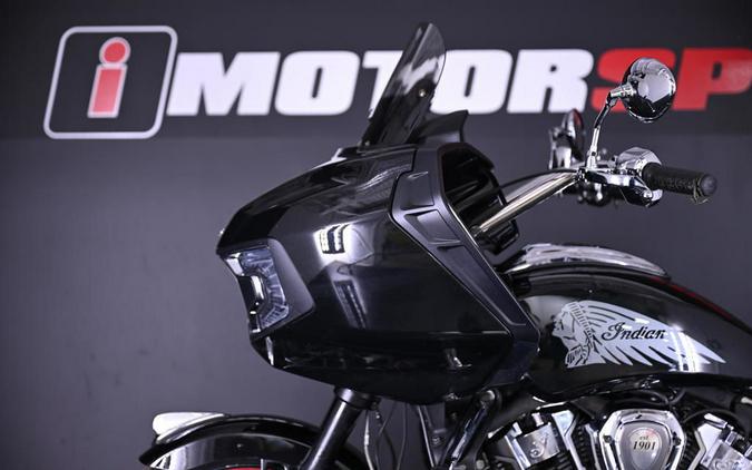 2021 Indian Motorcycle® Challenger® Limited Thunder Black Pearl