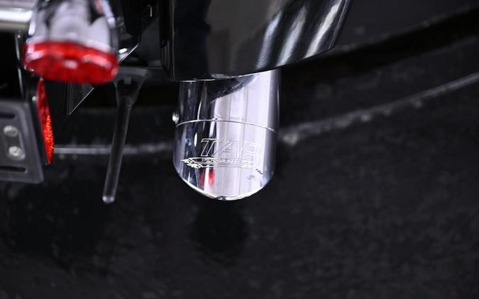 2021 Indian Motorcycle® Challenger® Limited Thunder Black Pearl