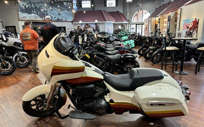 2021 Indian Motorcycle® Chieftain® Thunder Black