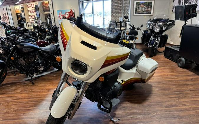 2021 Indian Motorcycle® Chieftain® Thunder Black