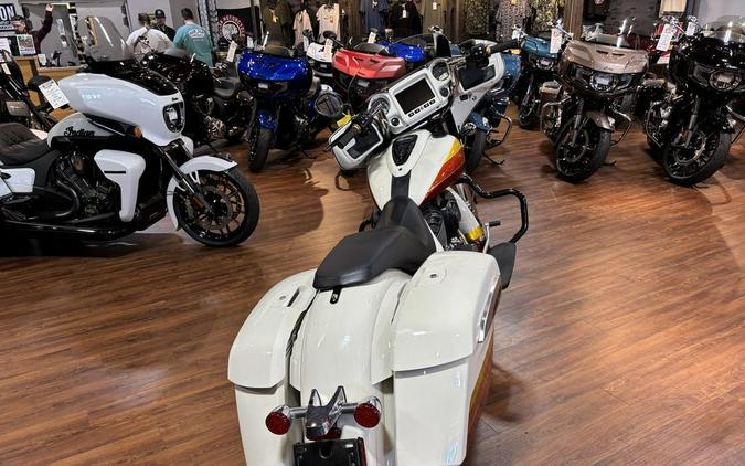 2021 Indian Motorcycle® Chieftain® Thunder Black