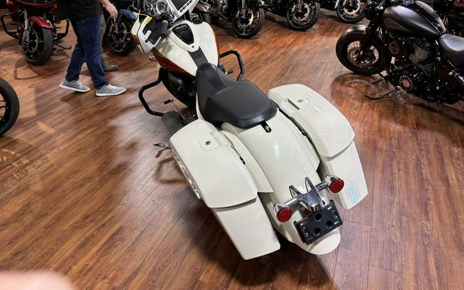 2021 Indian Motorcycle® Chieftain® Thunder Black