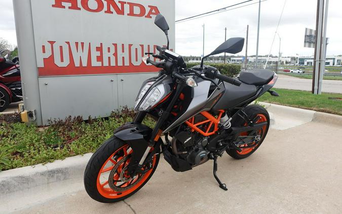 2022 KTM Duke 390