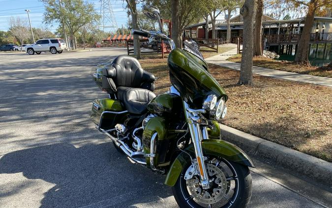 2017 Harley-Davidson® CVO™ Limited FLHTKSE