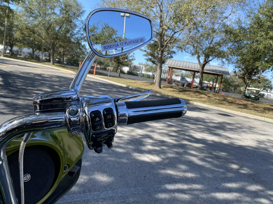 2017 Harley-Davidson® CVO™ Limited FLHTKSE