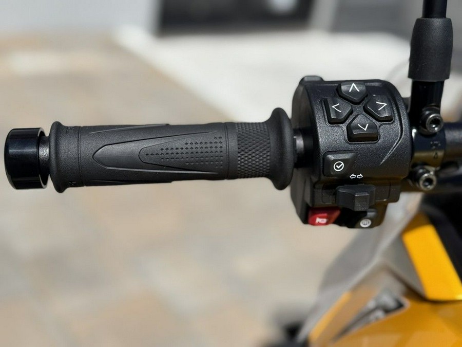 2025 Triumph Tiger Sport 800 Cosmic Yellow