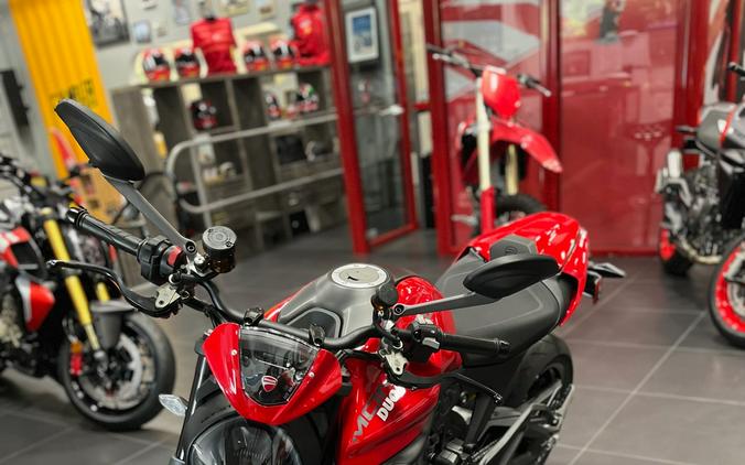 2025 Ducati Monster 937+
