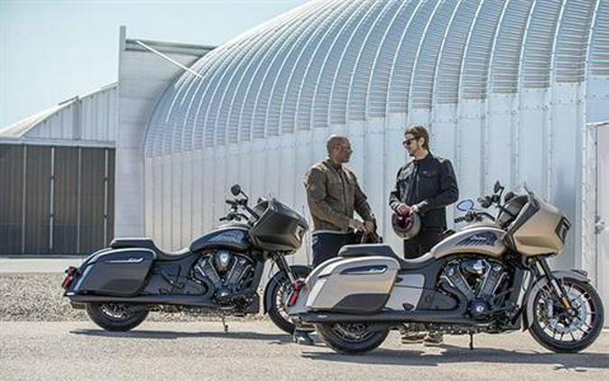 2020 Indian Motorcycle Challenger® Dark Horse®